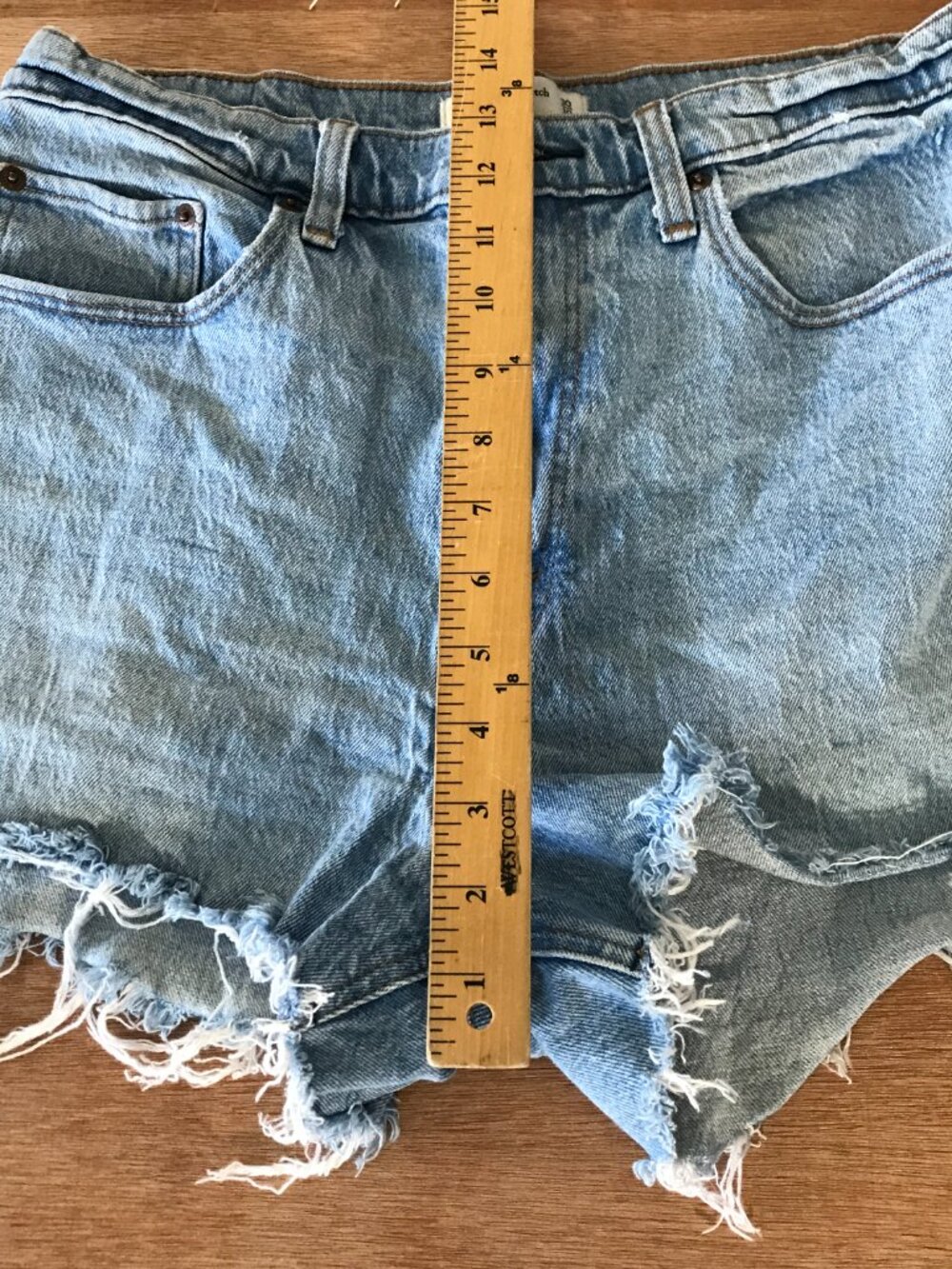 Abercrombie & Fitch Mom Cut Off Shorts Women 30 Blue High Rise Raw Hem Slimming - Picture 6 of 9